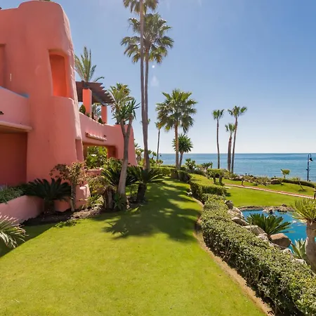 Golden Shore Seafront *