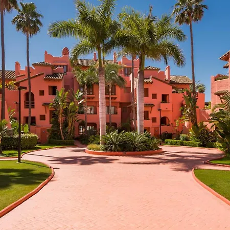 דירה Golden Shore Seafront *