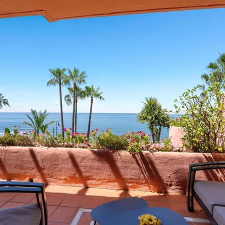 Golden Shore Seafront *