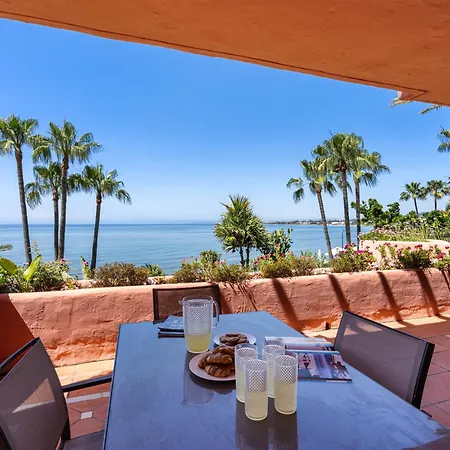 דירה Golden Shore Seafront