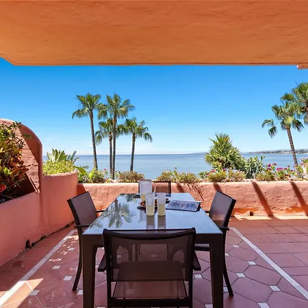 דירה Golden Shore Seafront