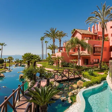 Golden Shore Seafront Estepona